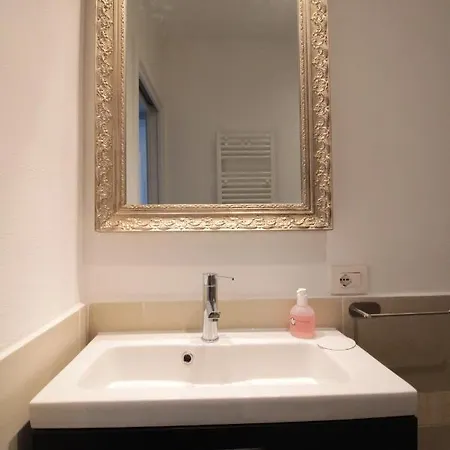 @151 Dom wakacyjny *